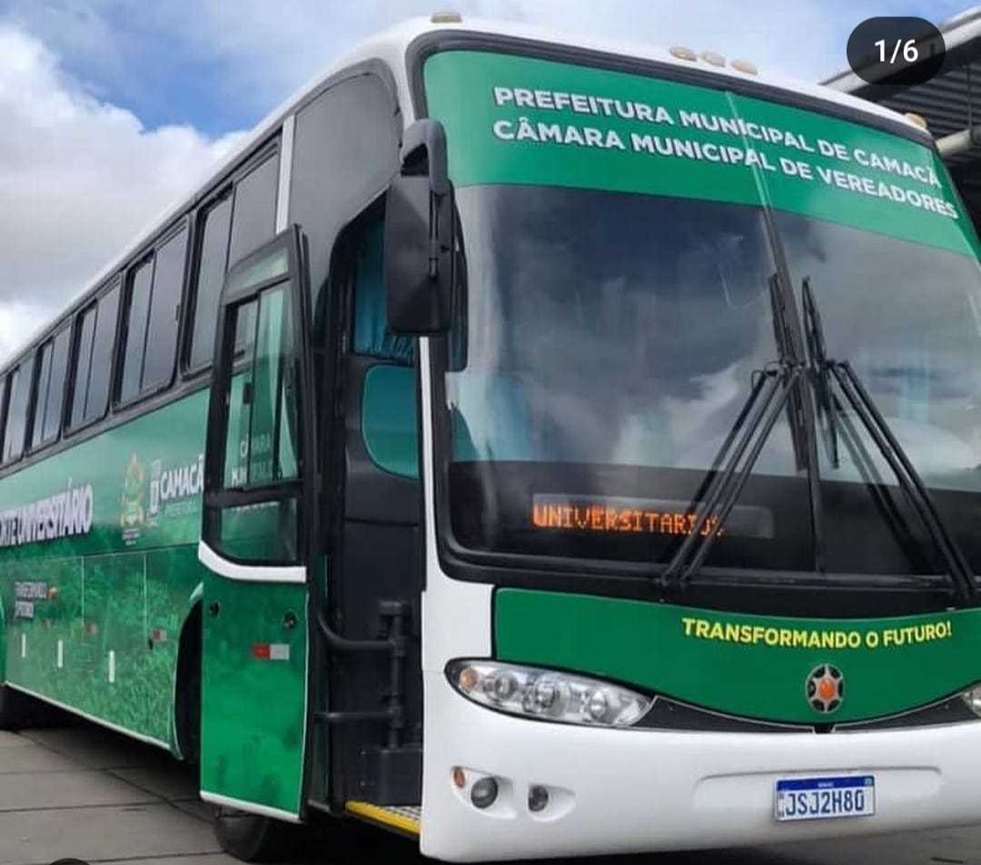 *Camacã: Câmara de Vereadores e Prefeitura realizam sonho e presenteiam os universitários com três ônibus.*
